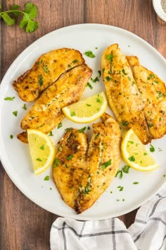 Air Fryer Tilapia Air Fryer Tilapia, Lemon Pepper Tilapia, How To Cook Tilapia, Lemon Tilapia, Frozen Tilapia, Keto Seafood, Frozen Fish, Tilapia Recipes