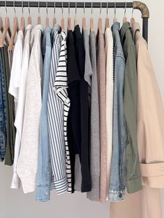 My 29-Piece Classic Casual Fall 2024 Capsule Wardrobe + 10 Outfits - Wardrobe Video, 10 Piece Wardrobe, Minimalist Winter Wardrobe, Build A Capsule Wardrobe, Capsule Wardrobe Casual, Capsule Wardrobe Women, Wardrobe Systems, Classy Yet Trendy, Classic Capsule Wardrobe