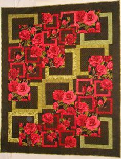 a quilt with red roses on it and the words, how to create a dramatic look by changing the fabrics and using both sides of blocks