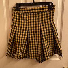 The Skirt Is A Yellow Plaid Mini Skirt From H&M With Original Tags, Never Worn. There Is A Zipper And Button On The Side For Fastening. Summer School Skirt Bottoms, School Skirt For Summer, Retro Mini Length Bottoms For School, Retro Bottoms For School In Spring, Retro Pleated Skirt For School In Spring, Retro School Bottoms For Spring, Summer School Pleated Shorts, Retro School Mini Skirt, Retro Skirted Bottoms For School