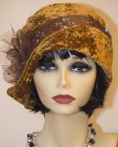 1926 Fashion, Vintage Hats For Women, 1920s Hats, Flapper Hat, Crazy Hats, 1920s Vintage