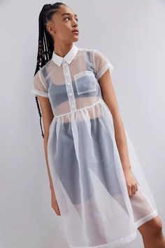 Causal Adult Organza Puffy Sleeve Mini Cover up dress/Organza See Through Cover Up/Puffy Dress/Fun Birthday Dress/Party Cover up XS----BUST:- 32, WAIST:-24, HIP:-34 S----BUST:- 34, WAIST:-26, HIP:-36 M----BUST:- 36, WAIST:-28, HIP:-38 L----BUST:- 38, WAIST:-30, HIP:-40 XL----BUST:- 40, WAIST:-32, HIP:-42 XXL----BUST:- 42, WAIST:-34, HIP:-44 Length: 31.5in / 80.0cm, from shoulder 𝐂𝐚𝐫𝐞 𝐈𝐧𝐬𝐭𝐫𝐮𝐜𝐭𝐢𝐨𝐧𝐬: *Dry Clean only *Do not soak in water 𝐍𝐨𝐭𝐞: 𝐏𝐫𝐨𝐝𝐮𝐜𝐭 𝐜𝐨𝐥𝐨𝐮𝐫 𝐦𝐚𝐲 𝐬𝐥𝐢𝐠𝐡𝐭𝐥𝐲 𝐯𝐚𝐫𝐲 𝐝𝐮𝐞 𝐭𝐨 𝐩𝐡𝐨𝐭𝐨𝐠𝐫𝐚𝐩𝐡𝐢𝐜 𝐥𝐢𝐠𝐡𝐭𝐢𝐧𝐠 𝐬𝐨𝐮𝐫𝐜𝐞𝐬 𝐨𝐫 𝐲𝐨𝐮𝐫 𝐦𝐨𝐧𝐢𝐭𝐨𝐫 Note-If you would like to custom size your dress, please leave a message in the notes of your order of your detailed size measurements for bustwaisthipshollow to floor with sho Urban Outfitters Outfit, Dress Organza, Mode Kimono, Urban Outfitters Clothes, Puffy Dresses, Organza Dress, Cloud Nine, Birthday Dress, Midi Shirt Dress