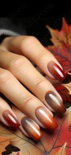 Nail Autumn Design, Red And Brown Nails, Brown And Red Nails, Natural Manicure Ideas, Manicure Natural Nails, Unghie Sfumate, Brown Nail, Fall Nail Trends