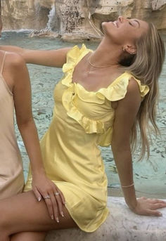 Yellow Feminine Aesthetic, Italy Core Outfits, Yellow Summer Dress Aesthetic, Appearance Aesthetic, Seattle Summer, Summer 2024 Fashion Trends, Fashion Mini Dress, Portugal Summer, Summer 2024 Fashion