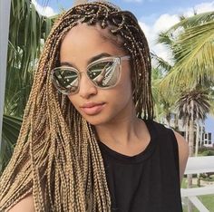 Micro Braids Hairstyles, Real Wigs, Braids Wigs, Health Hair, Stylish Short Hair, Hair Color Black, Faux Locs Hairstyles, Hair Dry, Hair Color Light Brown