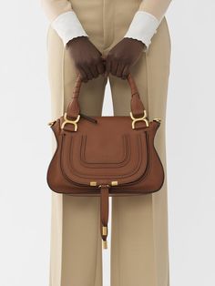 Hand bag Chloe Marcie Bag Outfit, Chloe Marcie Bag, Tote Bag Outfit, Bag Outfit, Bag Obsession, Chloe Handbags, Sustainable Leather, Swag Bag, Small Tote Bag