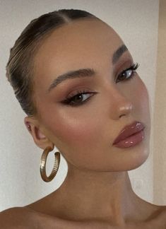 Classy Makeup, Glossy Makeup, Fancy Makeup, Foto Tips