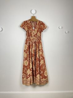 SPELL & THE GYPSY / Floral Ochre “Sloan” Gown Long Maxi Terracotta Dress / S  | eBay Terracotta Dress, Red Accents, Long Maxi, Brands Outlet, Organic Cotton, Dress Outfits, Short Sleeves, Women Accessories, Elastic