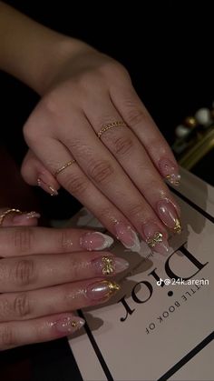 Gold Short Nails, Short Nails Inspo, Champagne Nails, Gold Acrylic Nails, White Tip Nails, Graduation Nails, Classy Acrylic Nails, Acrylic Nails Coffin Pink