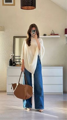 Feinstrickponcho aus Kaschmirmix curated on LTK Mexican Inspo Outfit, Wide Jeans Winter Outfit, Wide Leg Jean Outfits Fall, Church Christmas Outfit, Church Outfit Christmas, Church Outfit Pants, Wide Leg Jeans Outfit Winter, Fall Church Outfits Women, Christmas Church Outfit