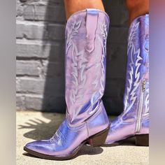 Genuine Leather Metallic Purple Boots!! Regular Calf Size! Fry Boots, Brown Fringe Boots, Southern Style Outfits, Apple Bottom Jeans, Southern Boutique, Purple Boots, Taupe Boots, Leopard Boots, Cowgirl Chic