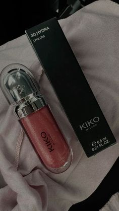 Kiko lipgloss shade 17 Kiko Lipgloss 17, Kiko Lip Gloss, Kiko Lipgloss, Lip Gloss Shades, Lip Glosses, Cad Design, Nail Inspo, Lip Balm