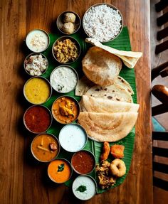 Aesthetic Indian Food, South Indian Aesthetic, South Indian Thali, South Indian Vegetarian Recipes, South Indian Breakfast Recipes, Aesthetic Indian, Pani Puri