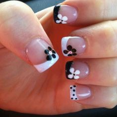 Black and white love! Nails For September Short, Mani Ideas, French Tip Nail Designs, French Nail Art, Short Acrylic, Nails For Kids, White Nail