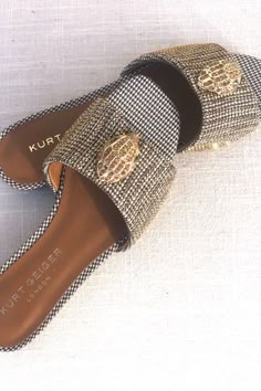 Item #20233726 Extended Sizes From Kurt Geiger London, the Kensington Eagle Head Detail Flat Slip-On Sandals feature: Polyester upper Eagle head ornament Slip-on styling Open toe Synthetic outsole Imported. DMS: 0646 176 8496140609 Luxury Leather Sandals With Rhinestones, Luxury Rhinestone Synthetic Sandals, Shoes Women 2024, Fancy Sandals Heels, Fancy Sandals Flats, Channel Sandals, Kurt Geiger Sandals, Shoe Goals, Outfit Mood Board