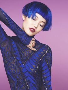 Vibrant royal blue #AvedaColor, by Ian Michael Black for American Salon magazine, on a short haircut with blunt bangs. Black Haircut Styles, Aveda Hair Color, Kort Bob, Aveda Hair, Aveda Color, Choppy Bob Hairstyles, Hair Color Blue, Trending Hairstyles, Trendy Hairstyles