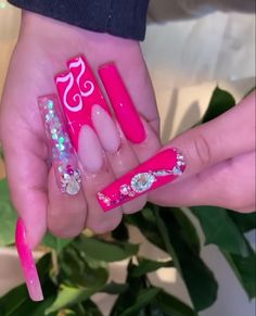 Trashy Nails, Normal Nails, Nail Glow, Gender Reveal Nails, Extra Nails, 21st Birthday Girl, Lash Ideas, Plus Size Baddie, Acrylic Toes