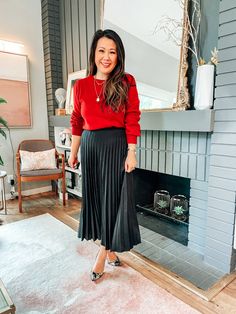 Midi Skirt Holiday Outfit, Shoes For Pleated Skirt, Long Skirt Outfits For Teachers, Long Pleated Skirt Outfit Fall, Long Black Pleated Skirt Outfit Winter, Red Maxi Skirt Outfit Winter, Pleated Skirt Holiday Outfit, Maxi Skirt Holiday Outfit, Pleated Maxi Skirt Outfit Winter