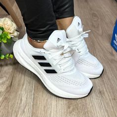 Adidas Sporty Walking Shoes For Sports, Adidas Running Shoes For Gym, Sporty White Wear-resistant Running Shoes, Adidas Breathable Sneakers For Gym, White Sporty Adidas Running Shoes, Nike Wear, Cute Fit, Elegant Shoes, Chuck Taylor Sneakers