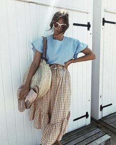 gingham skirt Elegantes Outfit Damen, Classy Business Outfits, Gingham Skirt, Mode Casual, Work Outfits Women, Waltz, Mode Inspiration, Business Outfits