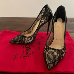 Lou Button Heels, Lace Louboutin Heels, Christen Louboutin Heels, Louboutin Outfits Women, Lace Black Heels, Black Heels Outfit Dressy, Louboutin Outfit, Black Louboutin Heels, Heals Shoes