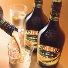 Cameroun : un homme accusé d'homosexualité pour... avoir bu du Baileys Irish Cream Drinks, Glace Fruit, Irish Cream Recipe, Homemade Baileys, Baileys Recipes