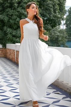 Do you want to look gorgeous, yet elegant and classic? Do you want to look like a Goddess? Look no further, you have found your dress. This beautiful white dress features a V line, halter neckline that goes on into a wrinkled bodice to accentuate your bust and ends up into a cinched waist with a wrinkled sash to adapt to your curves and give you a sexy hourglass shape, and it goes down into a beautiful long skirt. Be the most beautiful girl at prom and look like the Venus with this dress! Size C Long White Sleeveless Dress, Graduation Dress White Long, Casual White Dress Long, Long White Dress Formal, White Dress Classy Formal, Halter White Dress, Engaged Photos, White Prom Dress Long, Bridal Bodysuit