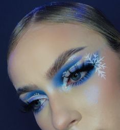 Jack Frost Makeup Ice Queen, Party Eyeshadow Looks, Christmas Theme Makeup, Blue Winter Makeup, Blue Christmas Makeup, Frozen Makeup Look