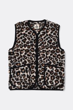 Gilet en Laine Coldbreaker - Pepitco Vest (Leopard) Bob Chapeau, Irish Houses, Margaret Howell, Wool Vest, Shoes Outlet, Short En Jean, Sleeveless Vest, Minimalist Design, Knitwear