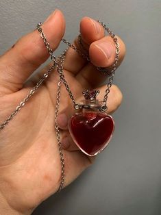 Chique Outfits, Funky Jewelry, Fantasy Jewelry, Red Aesthetic, Girly Jewelry, Dream Jewelry, Jewelry Inspo, Pretty Jewellery, Cute Jewelry