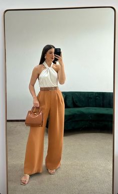 Streetwear Fashion Show, Outfit Elegantes, Business Casual Outfits For Women, Business Casual Outfits For Work, Elegante Casual, Streetwear Fashion Women, Pinterest Fashion, Looks Chic, Business Casual Outfits