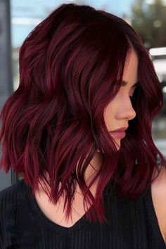 Black And Red Hair Ideas, Raspberry Highlights, Burgundy Hair Ideas, Burgundy Hair Color Ideas, Autumn Hairstyles, Girl Hair Styles, Raspberry Wine, Black Hair Balayage, Subtle Balayage