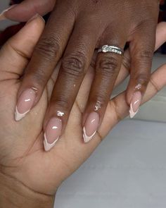 Simple And Classy Nails, Almond French Tip Chrome, Minimalist Almond Nails, Oval Nails Inspiration, June Ideas, Pretty Vibes, Nails Love, Asian Nails