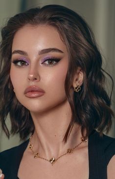 Bold Makeup Looks, Purple Eye Makeup, Subtle Makeup, Purple Makeup, Glam Makeup Look, Bold Makeup, Makeup Designs