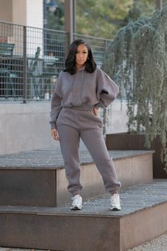 -oversized relaxed fit-cropped hoodie-2 piece set-drawstring Waist-50% Cotton 50% Polyester Cozy Attire For Women, Aesthetic Sets Outfit, Sweats And Cardigan Outfit, Plus Size Tracksuit Outfit, Sweats Outfit Black Women, Loose Gym Clothes Women, Jogger Jumpsuit Outfit, Hoodie Set Outfit Women, Sweat Sets Women