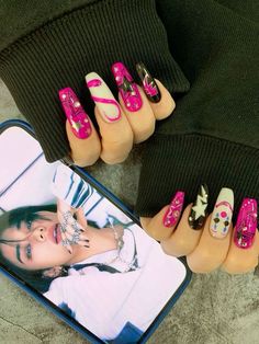 Straykids Nails Ideas, Skz Themed Nails, Kpop Inspired Nails Skz, Skz Nails Design, Straykids Nails Designs, Skz Nails Idea, Stray Kids Nails Designs, Kpop Nails Designs, Straykids Nails