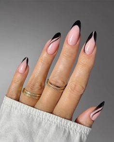 Ombre French Nails Black, Ombre Acrylic, Unghie Sfumate, Simple Fall Nails, Nail Polish Colors Fall, Makijaż Smokey Eye, Black Nail Designs, Pink Nail, Oval Nails