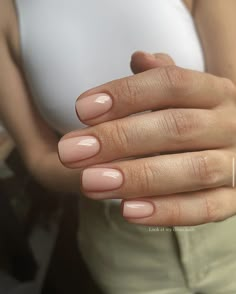 Summer Nails Almond, Natural Nails Manicure, Short Gel Nails, Subtle Nails, Nails 2024