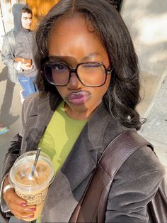 Black Woman Sunglasses, Selfie Angles For Round Face, Brown Aesthetic Black Women, Instagram Inspo Black Women, Fits With Glasses, Glasses Frames Black Women, Close Up Photo Ideas, Pretty Black Women With Glasses, Glasses Inspo Women