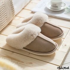 Olivia Mark - Cotton slippers autumn and winter plush home couples warm non-slip foreign trade cotton slippers Couple Shoes, Winter Comfort, Rose Beige, Comfortable Slippers, Faux Fur Slippers, Winter Slippers, Soft Slippers, Warm Shoes, Fuzzy Slippers