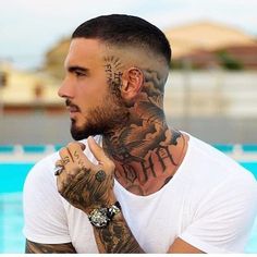 Men Short Hair Fade, Skin Fade Hairstyle, Short Fade Haircut, Mens Hairstyles Thick Hair, Cool Mens Haircuts, Men's Short Hair, Men Hair Color