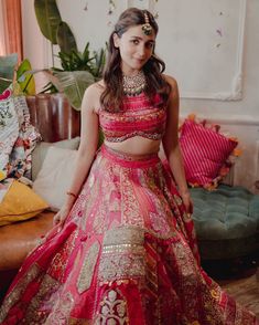 mehendi outfit, bridal outfits, wedding outfits, indian wear, traditional wear, indian weddings, wedding inspo, palazzo set, bridesmaid outfit 2022, trending bridal outfits, outfits for bride for mehendi function Mehendi Crop Top Skirt, Manish Malhotra Lehenga, Top Lehenga, Mehndi Outfit, Sangeet Outfit, Crop Top Lehenga