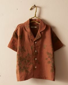 This short sleeve kid's shirt is made from a midcentury printed tablecloth. The tablecloth has been overdyed a rich clay color. Hand-mending throughout. Four buttons Boxy Fit Pajama collar Best fits children ages 2-6 Made in New York  Wash cool, tumble dry All wear, mending, and idiosyncrasies are unique to the origina Nike Cortez All White, Midcentury Print, Victorian Quilts, Apple Cut, Silly Clothes, Rose Sketch, Cherry Apple, Gay Outfit, Embellished Clothing