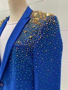 Blue mens suit decorated with crystals and studs, swarovski crystals, golden studs make a big entry on your party, wear it on a dance event, shine on a stage as a singer or host Blue Mens Suit, Rhinestone Jacket, Mens Wedding Suits, Dance Event, Bra Models, Wedding Suits Men, Shine On, Blue Rhinestones, Body Suit