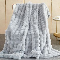 PRICES MAY VARY. Luxurious All-Season Comfort: Our faux blanket provides you with cozy comfort all year round, whether you are working, camping or traveling, with its super soft, fluffy, fluffy, furry, warm and cozy texture. Perfect for keeping warm in autumn and winter to stay comfortable. High-quality materials: With a standard weight of 1000g/m², this blanket feels delicate and breathable, and it is dry and not stuffy all night long. Please believe that our blankets are like no other. The mar Light Grey Blanket, Fluffy Grey Blanket, Purple Fluffy Blanket, Winter Blankets Cozy, Big Fluffy Blankets, Burrr Basket, Throw Blanket On Bed, Big Fluffy Blanket, Hogwarts Dorm