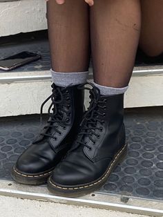 Dr. Martens 1460, Doc Marten Combat Boots Outfit, 1460 Doc Martens Outfit, Doc Martens Low Platform, Doc Martin Aesthetic, Thick Calves Outfit, 1460 Dr Martens Outfit, Doc Marten Boots Outfit, Dr Martens Shoes Outfit