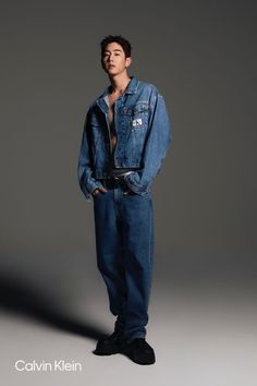 Dark Blue Jeans Outfit, Pose Mannequin, Denim Photoshoot, Blue Jean Outfits, Pose Fotografi