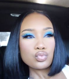 Spring Glam Makeup, Bombshell Makeup, Flawless Face Makeup, Sultry Makeup, Blue Makeup Looks, Light Makeup Looks, Celebrity Makeup Looks, Makeup For Black Skin, Brown Skin Makeup