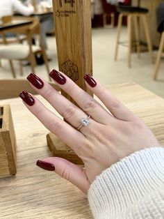 Square Nails Short Design, Bordo Nails, Winter Manicure Ideas, Winter Nails Christmas, Nail Extensions Acrylic, Cruise Nails, Designs For Short Nails, Simple Fall Nails, Lilac Nails