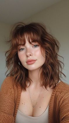 Modern Mullet, Haircut Inspo, Hair Cut Ideas, Round Face Haircuts, Hair 2024, Short Hair With Bangs, Haircuts With Bangs, Hair Inspo Color, Cortes De Cabello